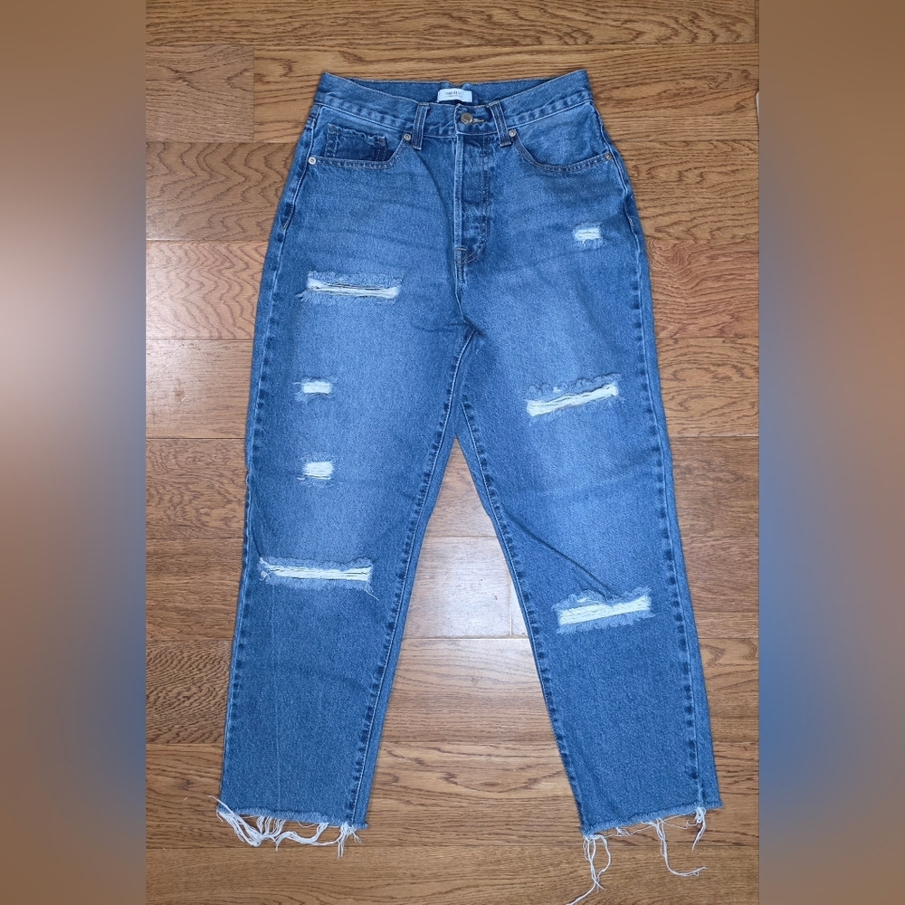 Forever 21 Distressed Jeans Buttonfly Cropped Size 27